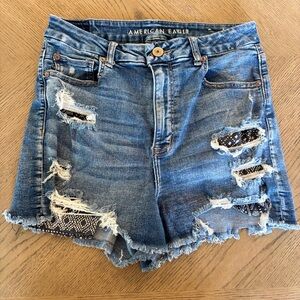 American Eagle Next Level Stretch a distressed Curvy High Rise Shortie